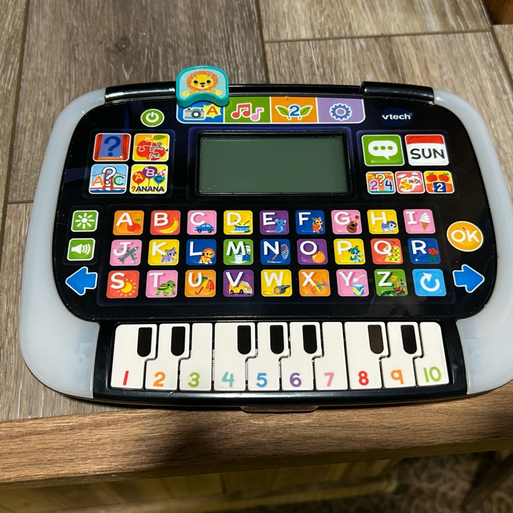 V-TECH Little Apps Educational Light-Up Tablet Learning Development Toy
